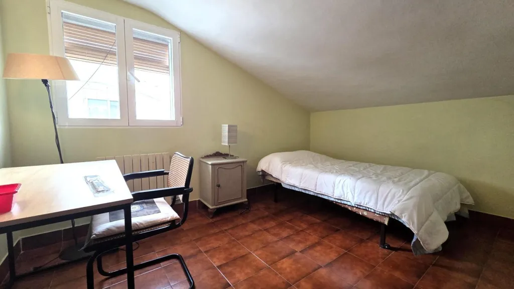 Chambres - 4-Bedroom Flat with South/East Orientation in Ávila