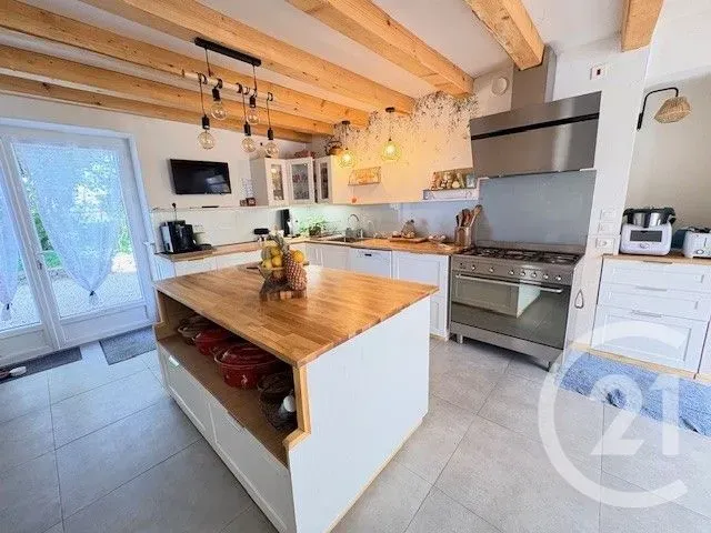 Cuisine - Maison avec Deux Plans d'Eau à Domptier-sur-Veyle