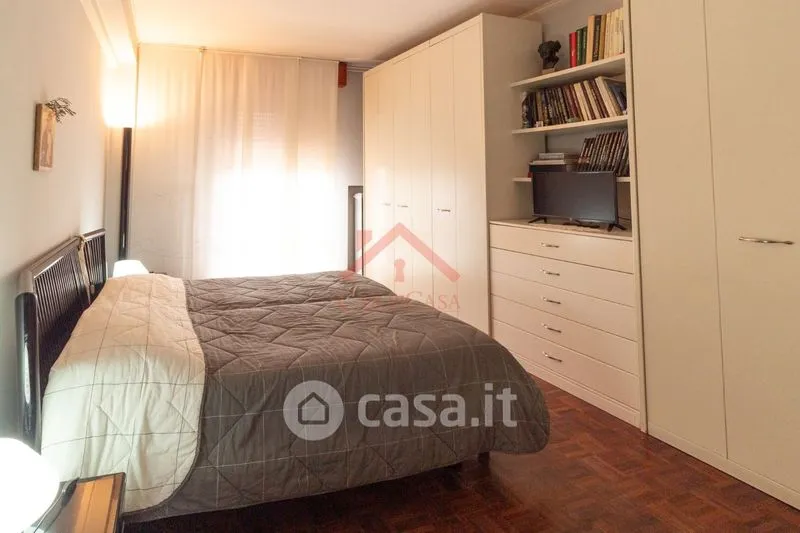 Magamistoad - Pietra-Faced Apartment with Balcony in Carpi