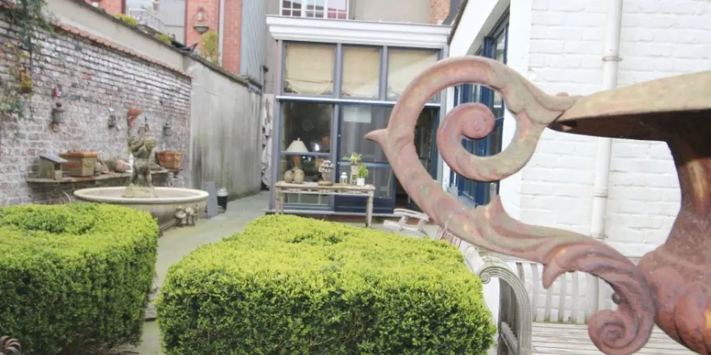 Aed - Charming Townhouse with Garden in Deinze