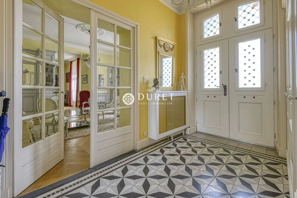 Entrée - Maison de Luxe avec Parc Boisé à Cugand