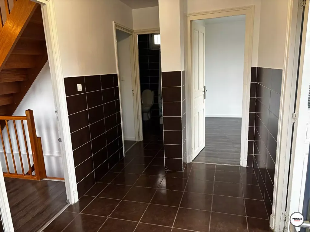 hallway_entrance