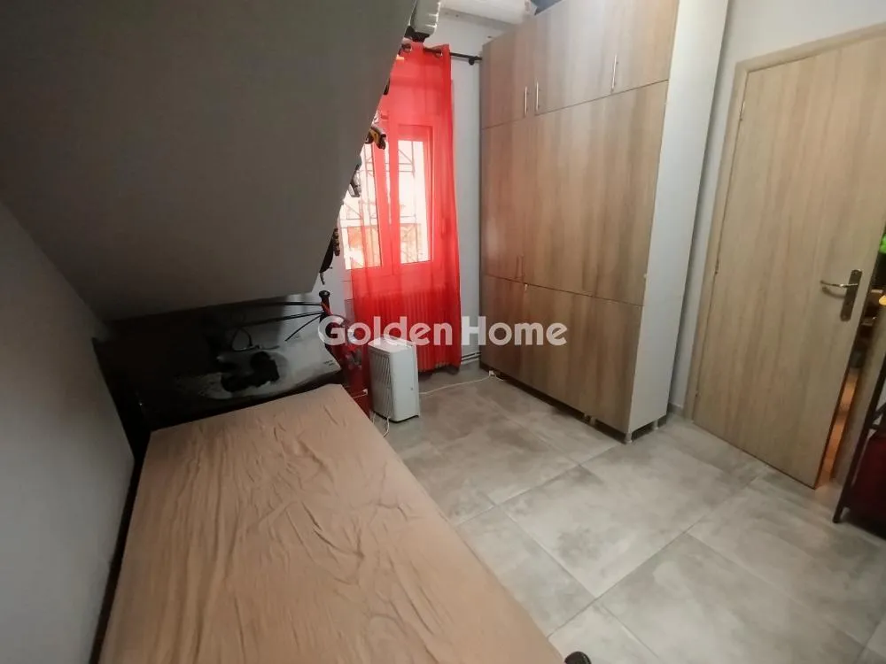 Chambres - Modernised Flat with Balcony in Moschato Centre