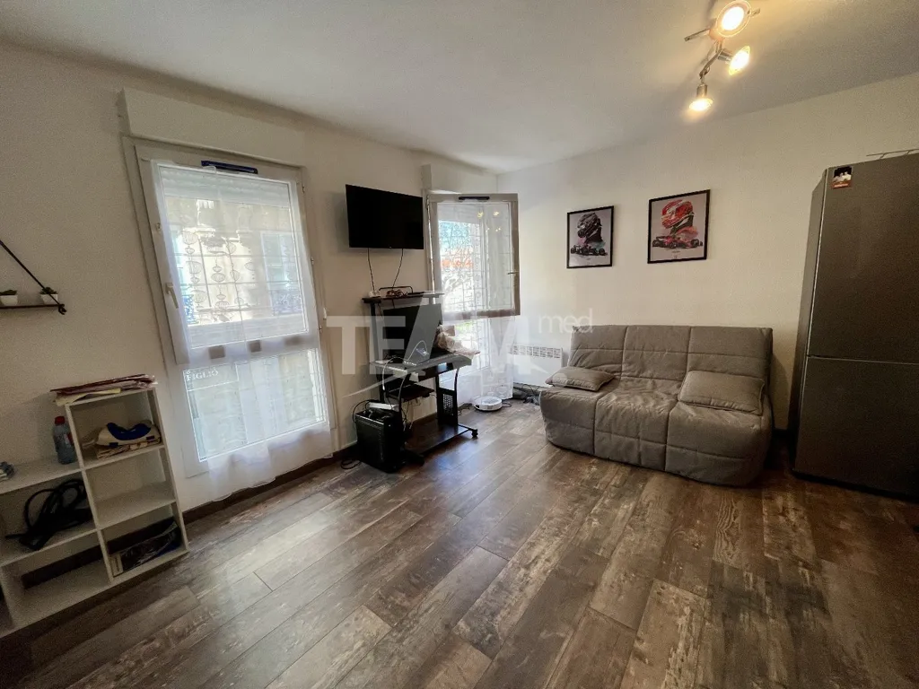Elutuba - Studio Flat Near Molière Theatre in Sete