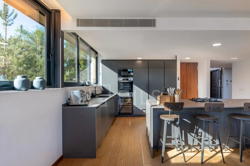 Kitchen - Modern Villa with Sea View in Troia Resort