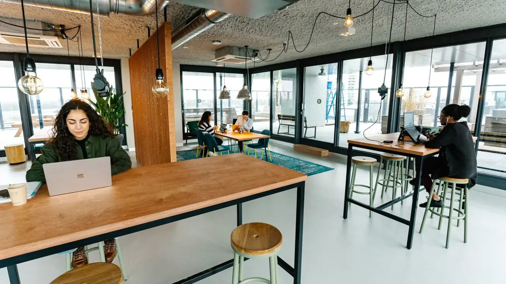 Office - Studio with Balcony in Rotterdam