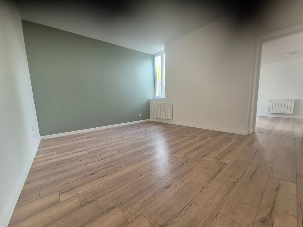 Toad - Modern House with Garden in Town Centre
