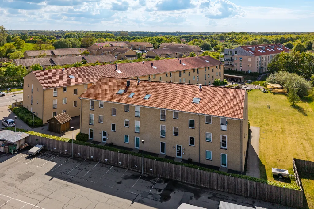 Vue aérienne - Renovated 4-Bed Flat with Terrace in Farum
