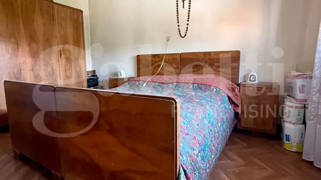 Chambres - Detached House with Edificabile Land in Boara Polesine