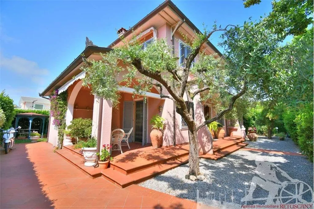 Extérieur - Luxury Villa with Courtyard in Forte dei Marmi