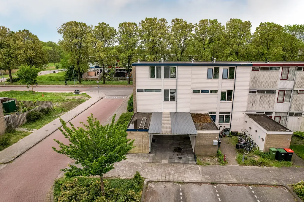 Vue aérienne - Modern Corner House with Solar Panels in Atolwijk