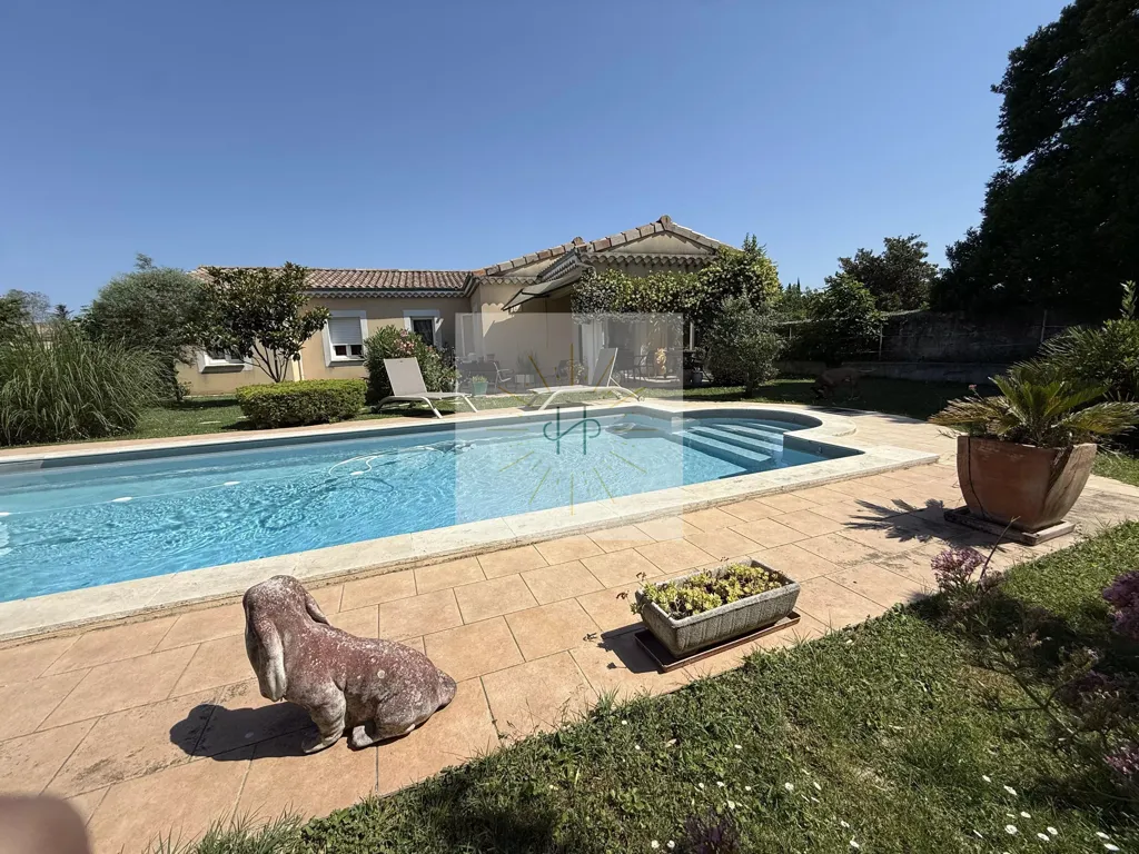 Piscine - Maison avec Piscine et Jardin à Montélimar