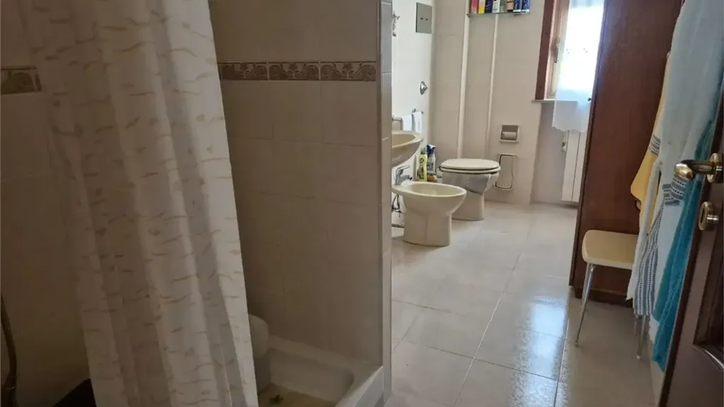 Bagni - Apartment with Balcony in Uditore, Palermo