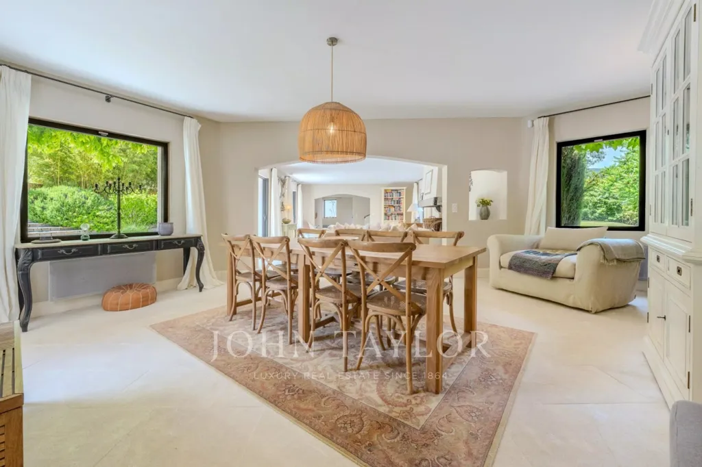 Salle à manger - Villa Provençale avec Piscine à Châteauneuf-Grasse