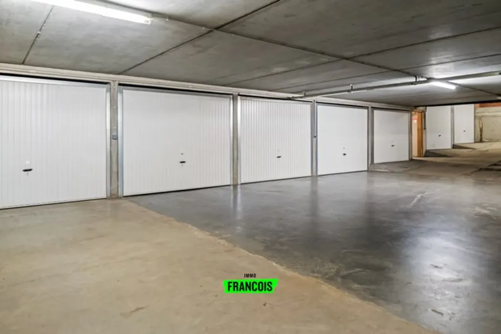 Garage - Duplex avec Terrasse ensoleillée à Ostende