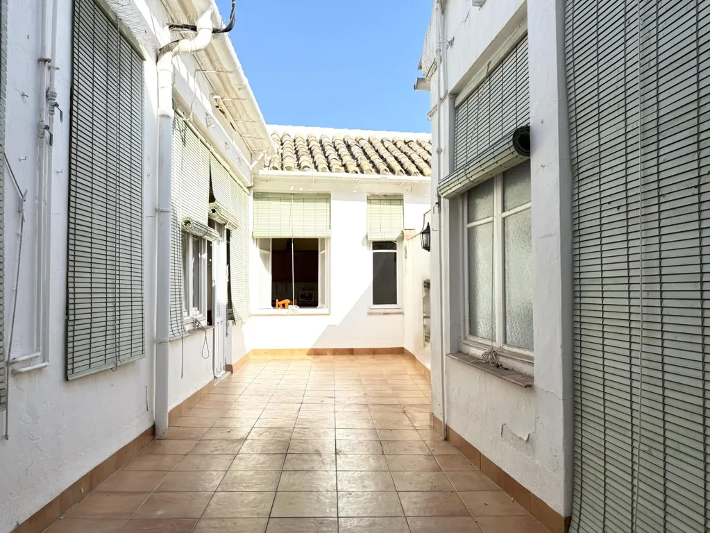 Aed - Historic House with Potential in Puente Genil