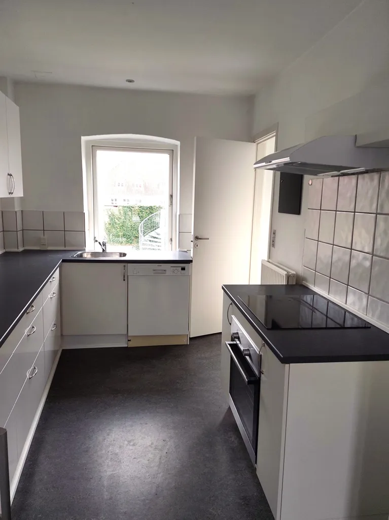 Cuisine - Spacious Flat with Central Location