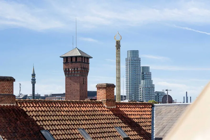 Pièces - Classical Copenhagen Office with City View