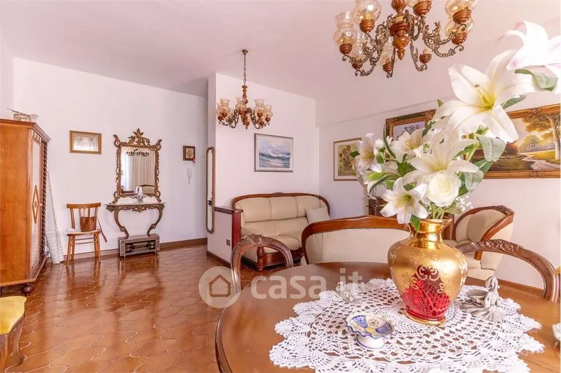 Söögituba - Spacious Apartment with Triple Exposure in Cagliari