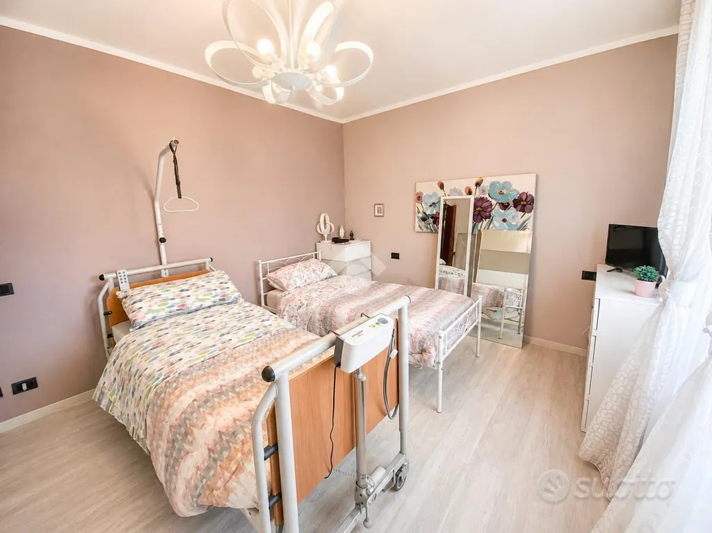 Magamistoad - Trilocale with Private Box in Cantù