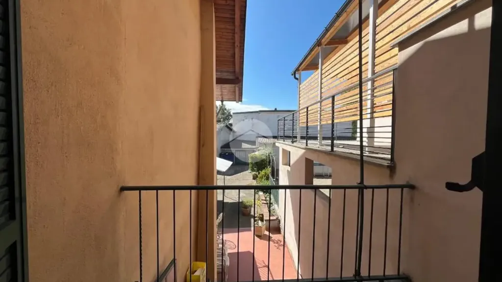 Balcony - Semi-detached House with Garden in Bagnolo Piemonte