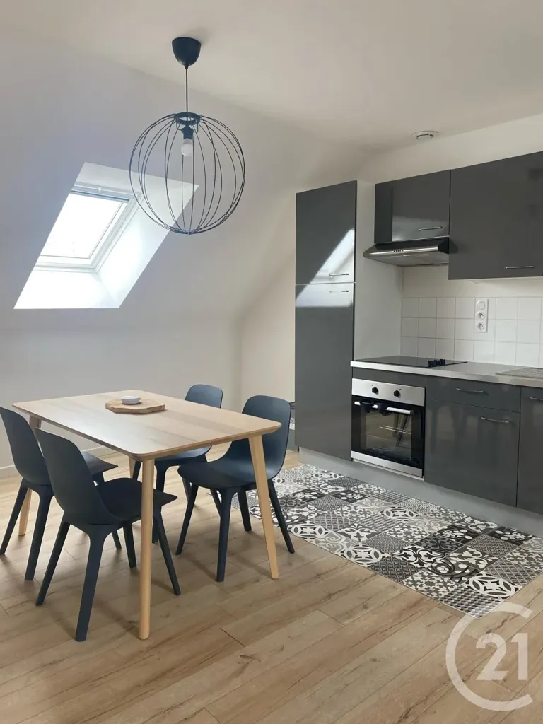 Salle à manger - Appartement F2 Refait à Neuf au Centre-Ville de Saint-Berthevin