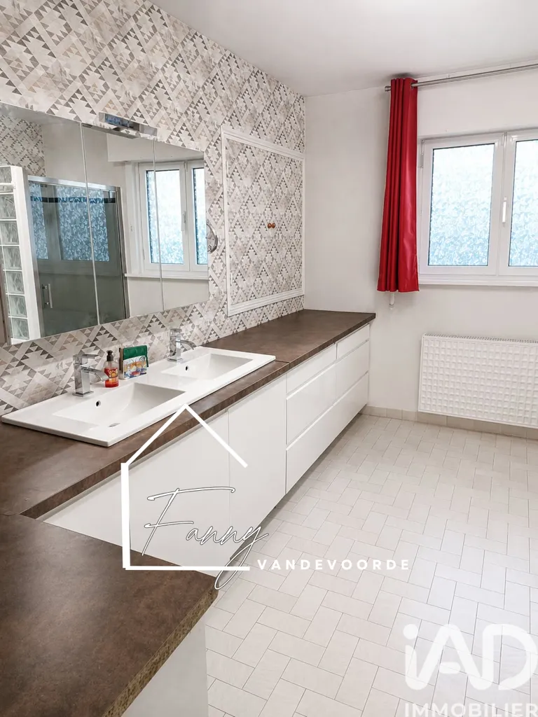 Vannitoad - Charming Semi-detached House with Terraces in Morbecque