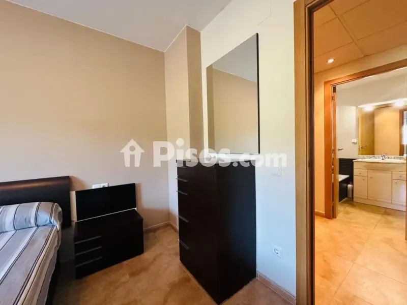 Magamistoad - Ground Floor Flat with Balcony in Masdenverge