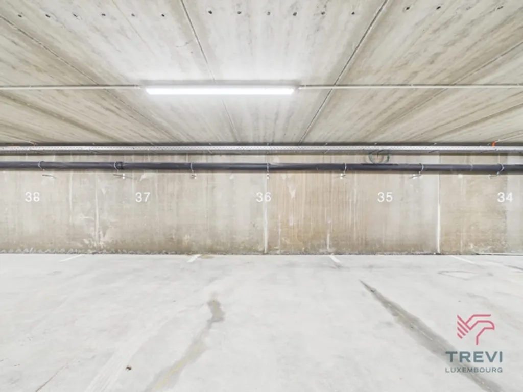 Garage - Studio Neuf avec Terrasse à Arlon