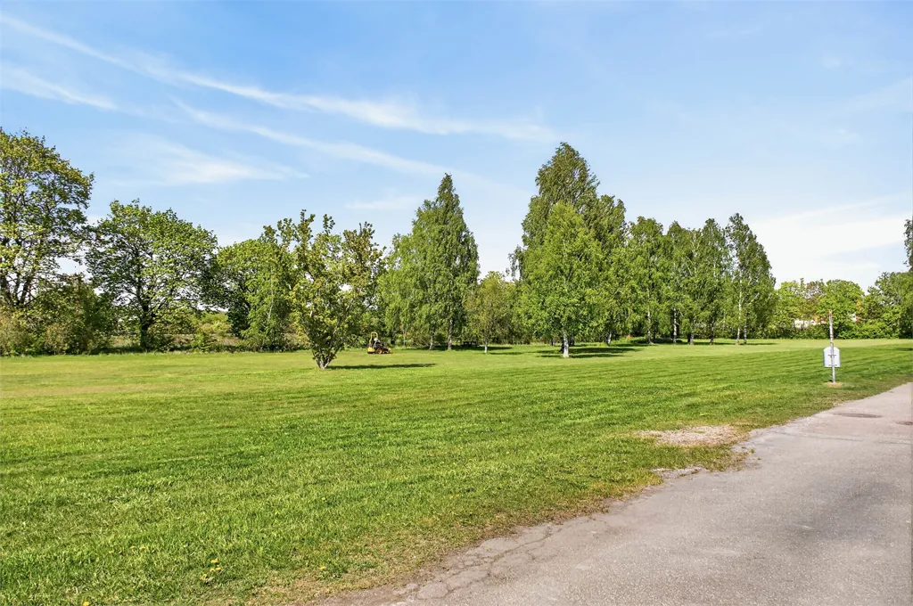 Jardin - Enplan Villa with Garden in Jönåker