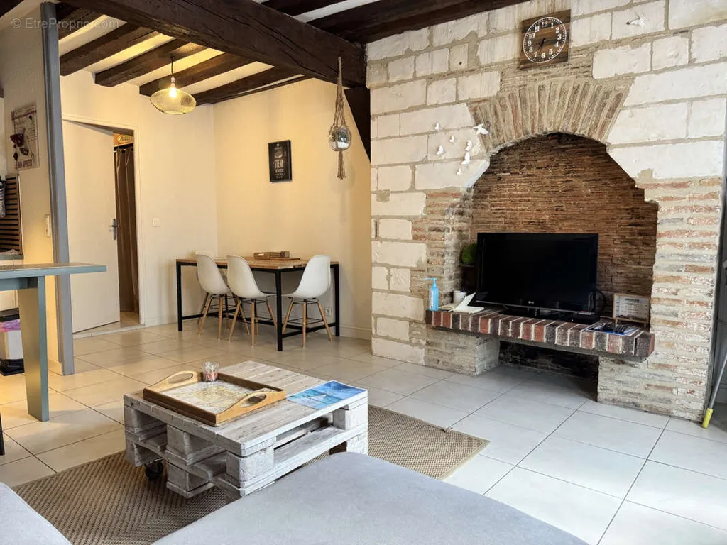 Séjour - Appartement Meublé dans l’Hypercentre de Troyes