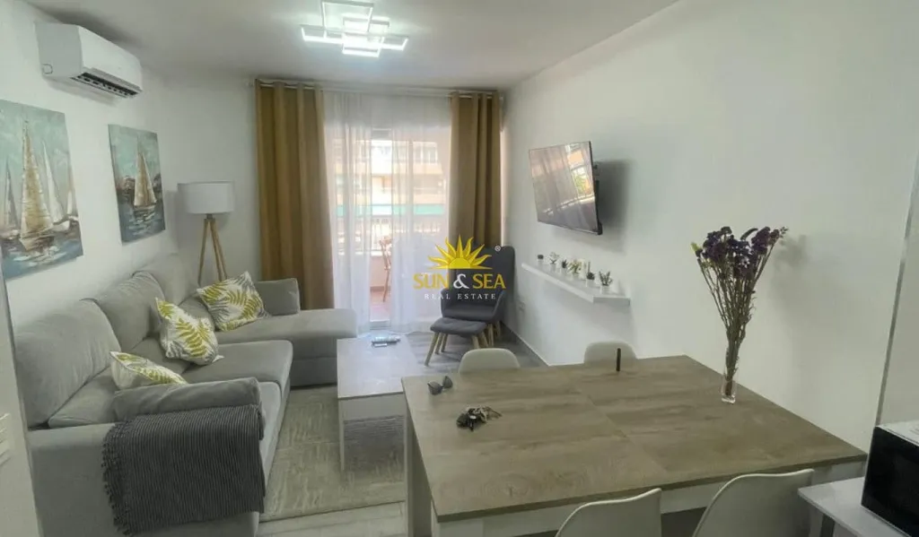 Séjour - Apartment with Sea View in Punta Prima