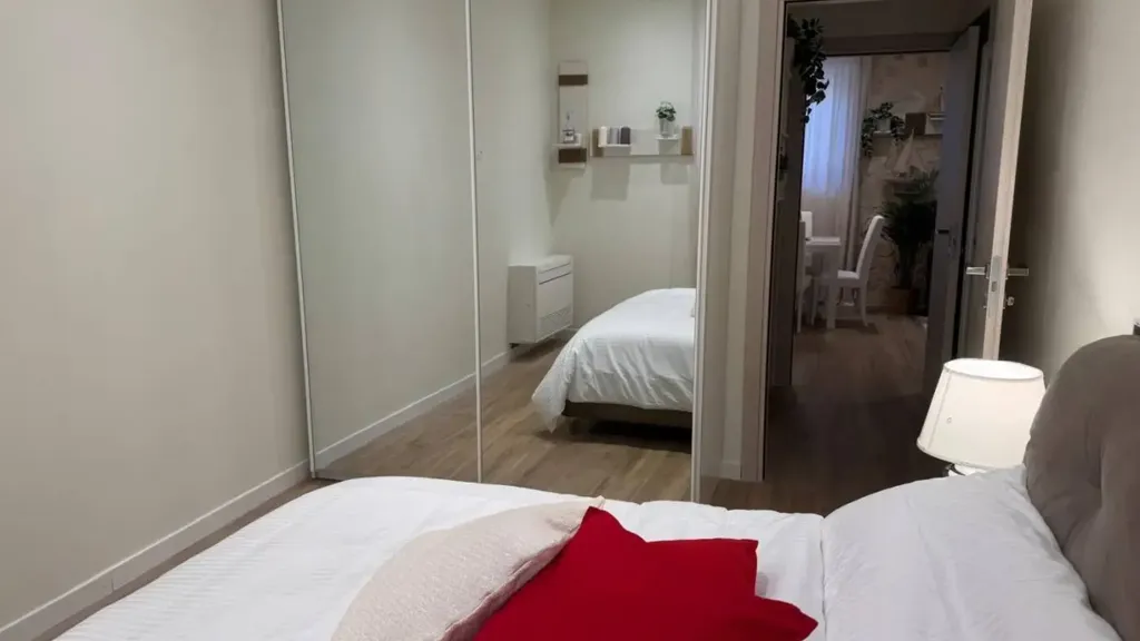 Chambres - Modernised Two-Bedroom Apartment in Milan