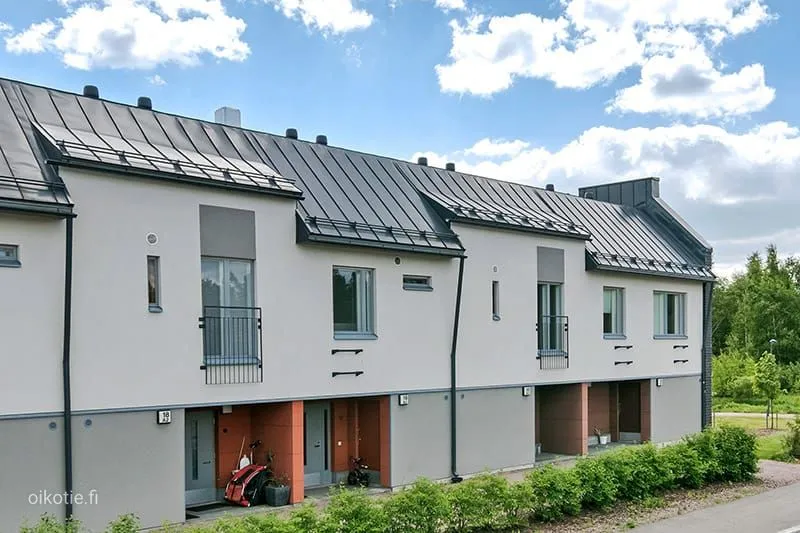 Välivaade - Terraced House with Balcony in Espoo
