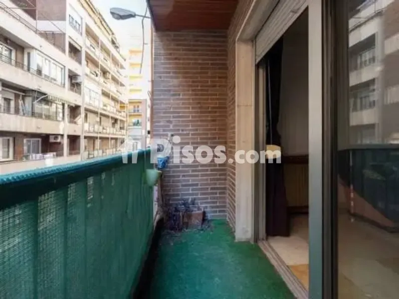 Balcone - Student Flat with Balcony in Pedro Antonio de Alarcón