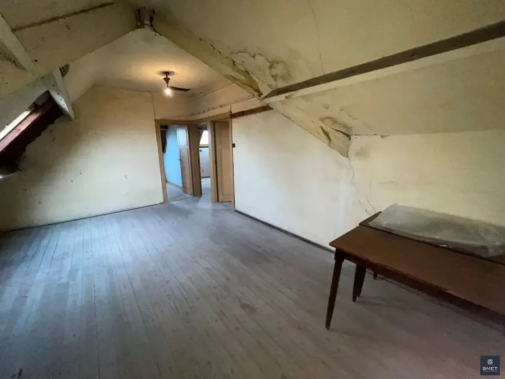 Stanze - Commercial Space with Potential in Top Location