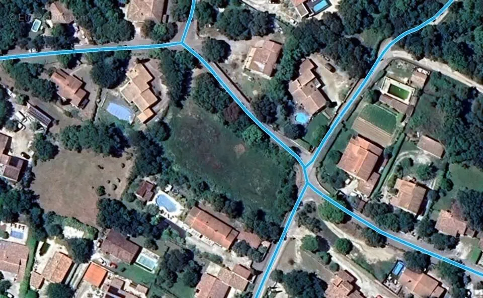 Plot with South-Facing View in Domessargues