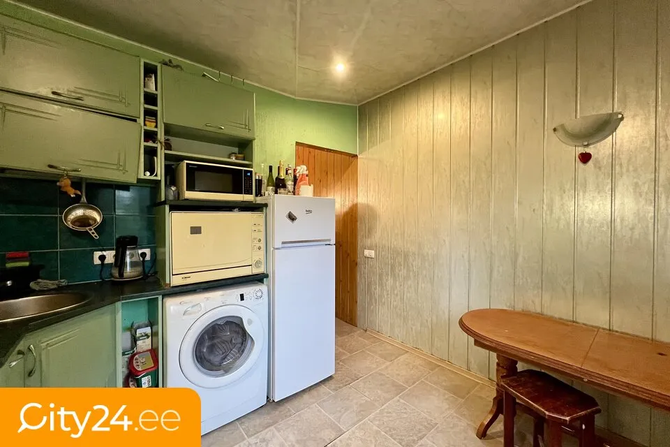 Cuisine - Top Floor Apartment in Wooden House, Narva