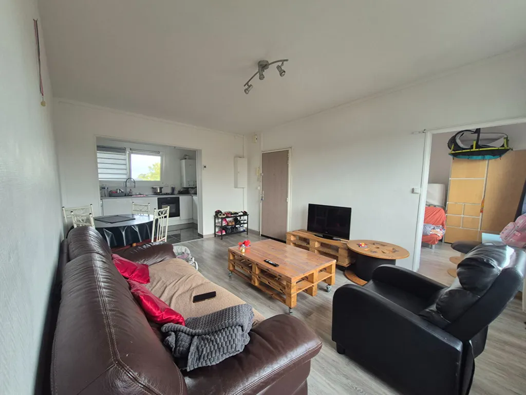 Elutuba - Traversant Apartment with Terrace in Roubaix