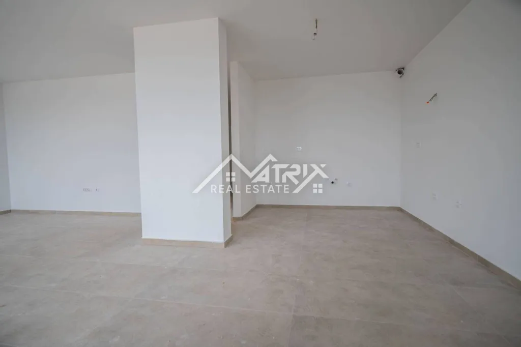 Pièces - Spacious Apartment with Terrace in Pula