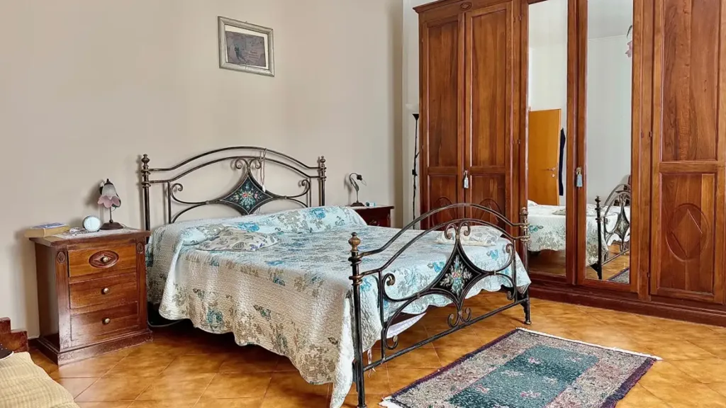 Chambres - 3-Bed Apartment with Veranda in Parma