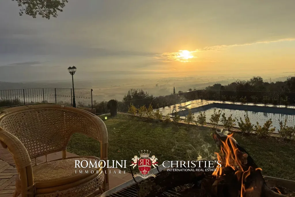 Terrace - Villa with Pool and Olive Grove in Sinalunga, Tuscany