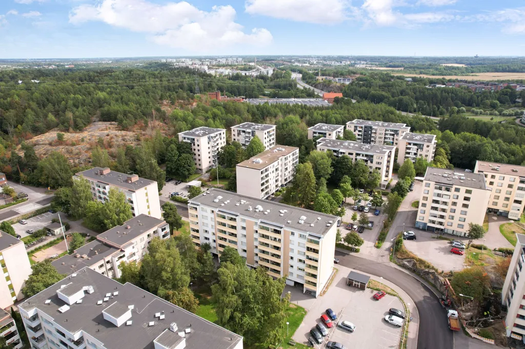 Vue aérienne - Modernised Studio with Balcony in Koskela, Helsinki
