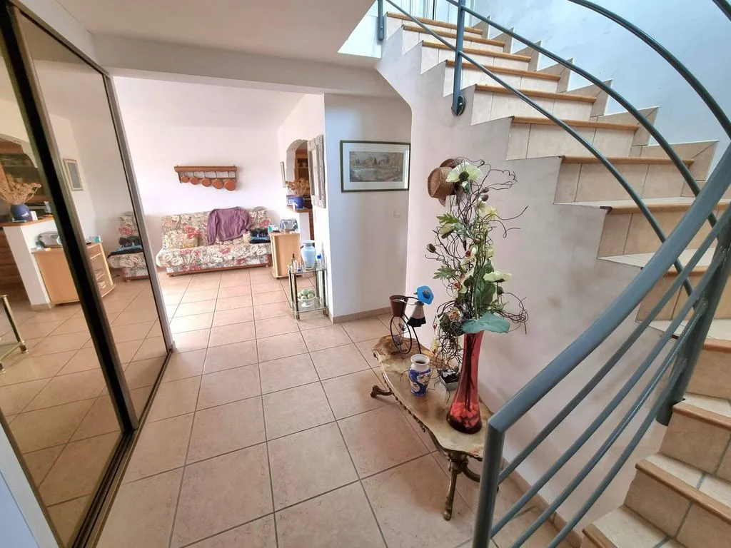Toad - Contemporary House with Garden in Perros-Guirec