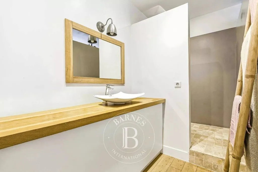 Vannitoad - Luxury Duplex Apartment with Terrace in Bordeaux