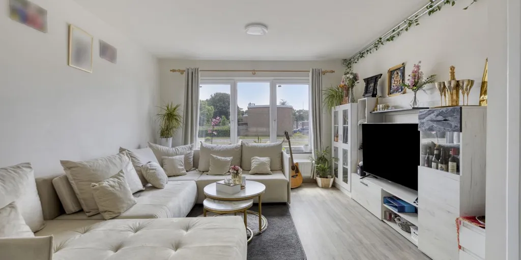 Elutuba - Ready-to-Move House with Garage in Aarschot