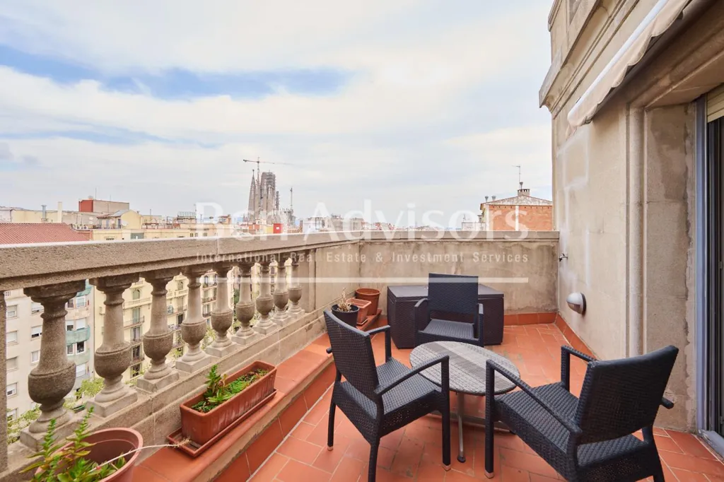 Terrass - Penthouse with Rooftop Pool in Dreta de l'Eixample, Barcelona