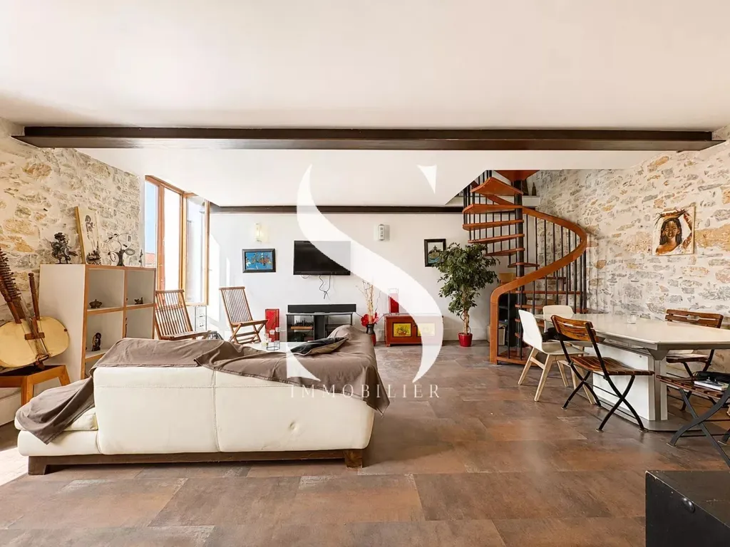 Elutuba - Charming Duplex with Loft Space in Quiet Area
