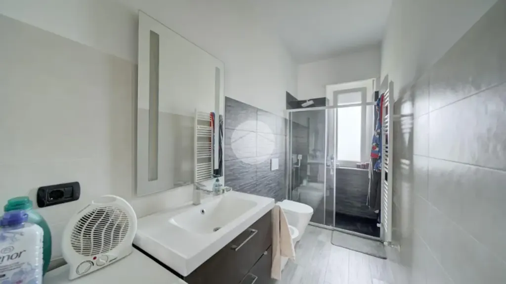 Salles de bain - Energy-Efficient Apartment with Balcony in Piossasco