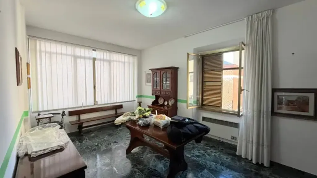Bureau - Bright Trilocale with Balcony in Civitavecchia